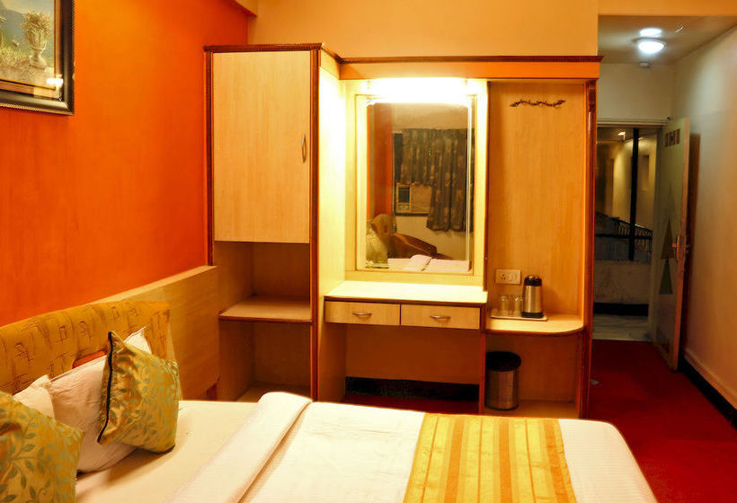 Hotel Tourist International 8