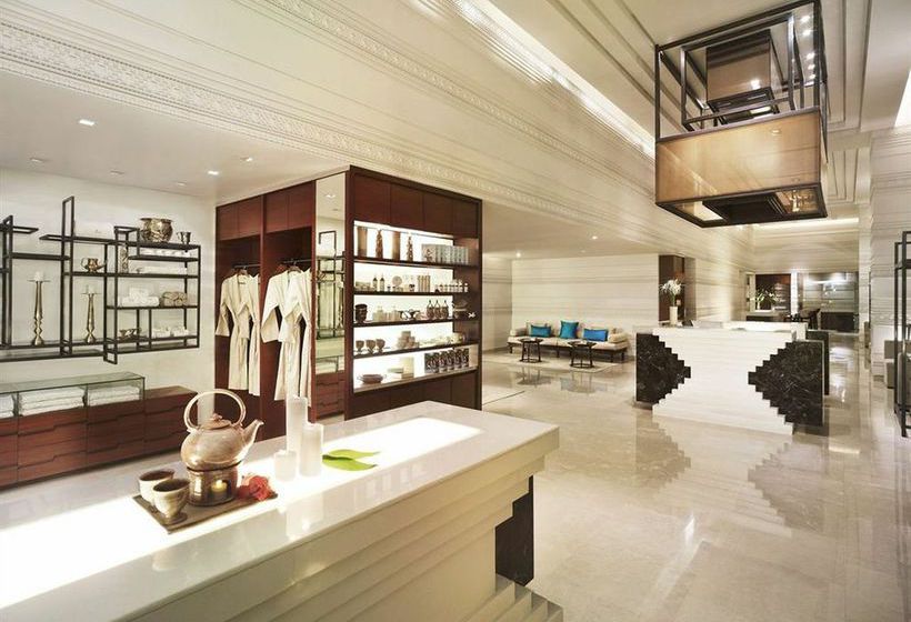 Hotel The Claridges Surajkund 11