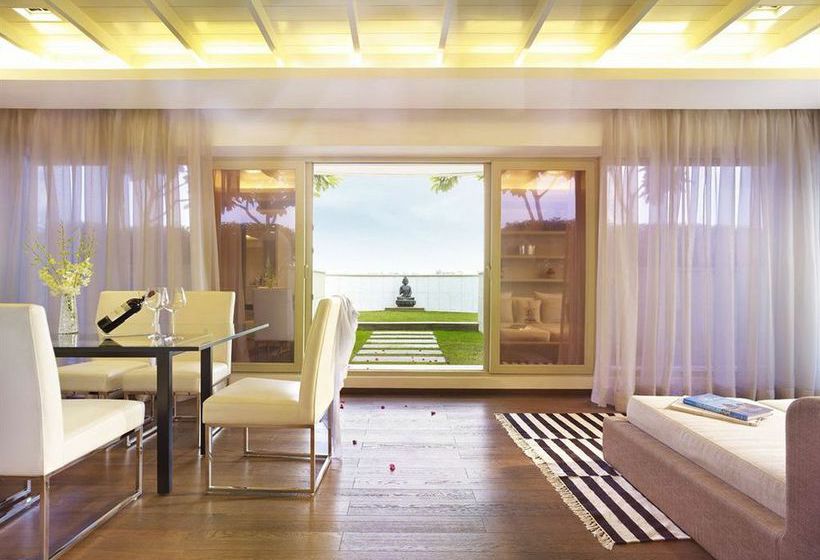 Hotel The Claridges Surajkund 20