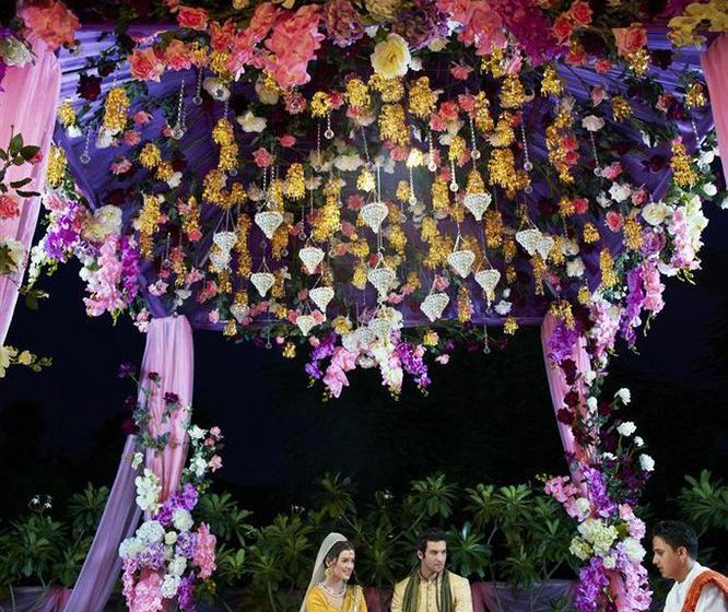 Hotel The Claridges Surajkund 9