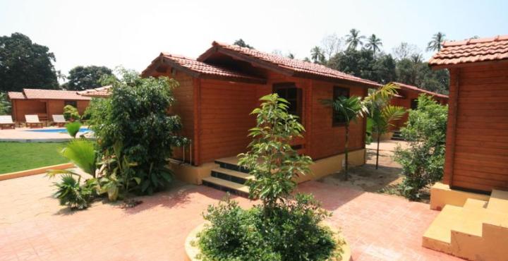 The Fern Gardenia Resort 18