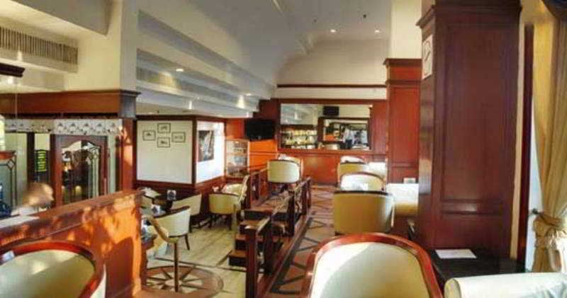 Hotel The Central Court 16