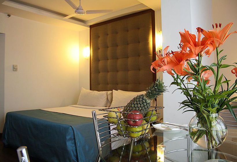 Hotel The Central Court 7