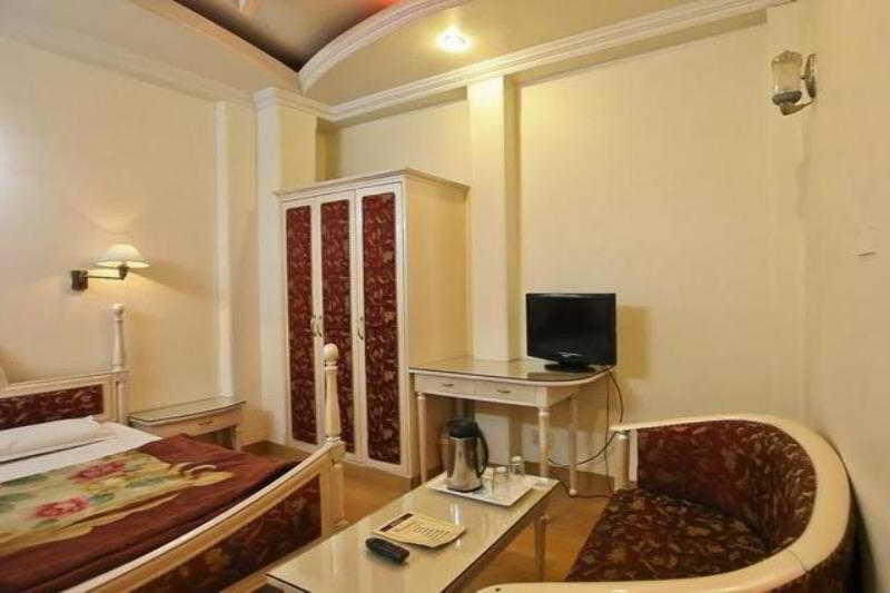 Hotel Mandakini Kanpur 6