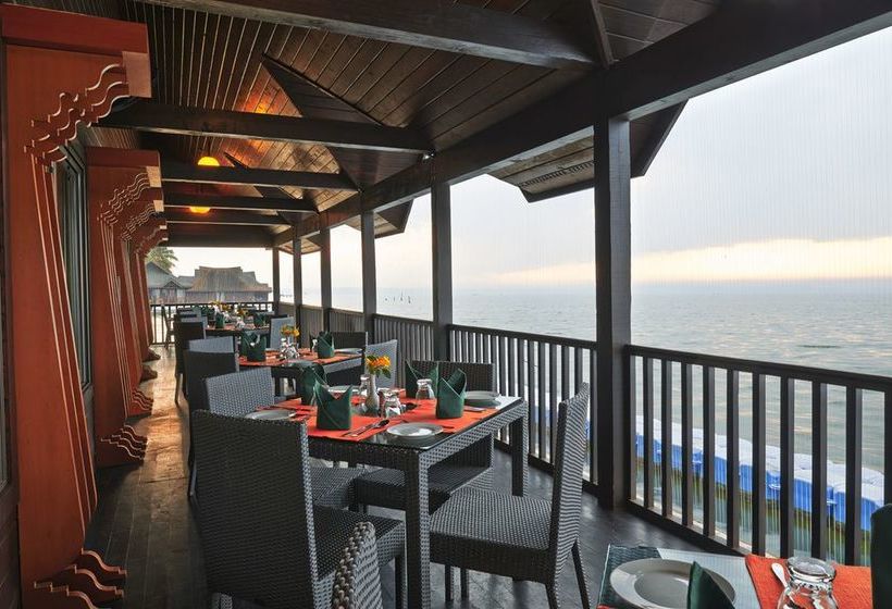 Hotel Club Mahindra Ashtamudi 12