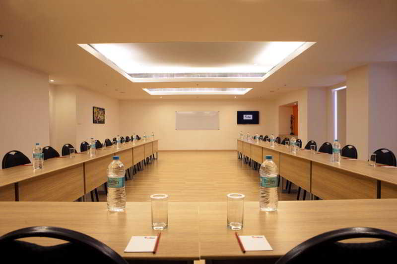 Red Fox Hotel Hyderabad 15