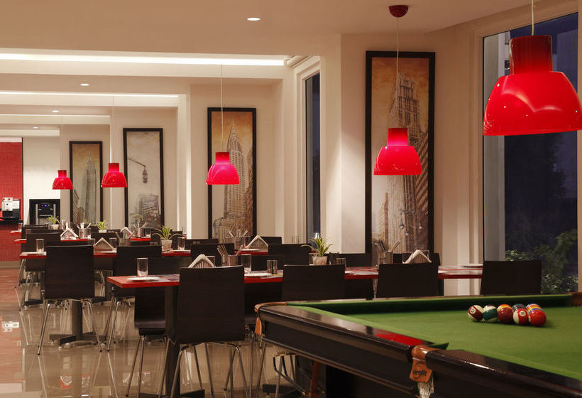 Red Fox Hotel Hyderabad 2