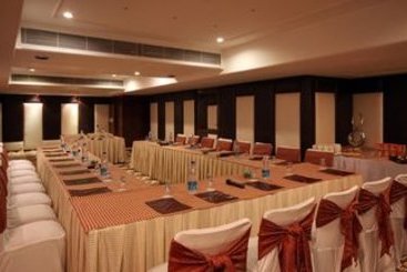 Hotel Golden Tulip Amritsar 11