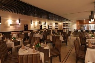 Hotel Golden Tulip Amritsar 9