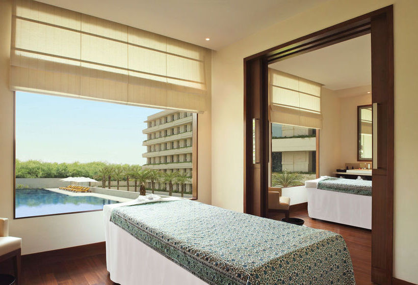 Hotel The Oberoi Gurgaon 10