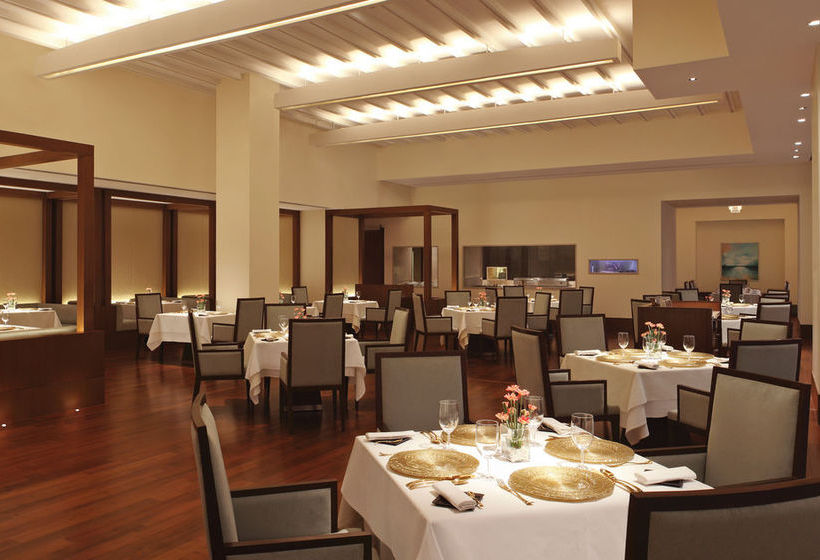 Hotel The Oberoi Gurgaon 18