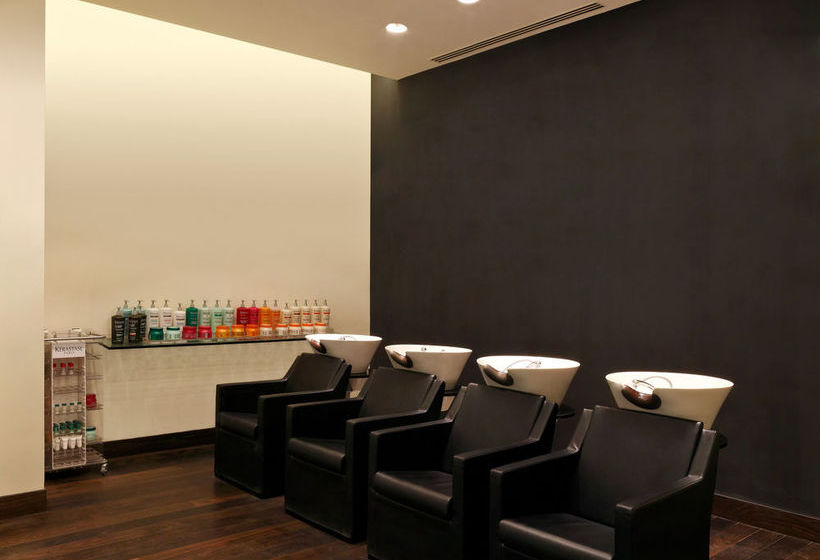 Hotel The Oberoi Gurgaon 8