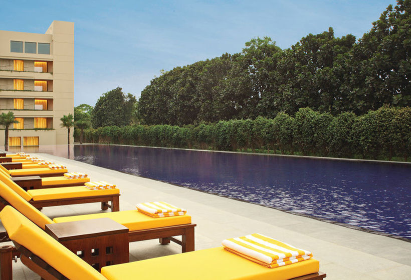 Hotel The Oberoi Gurgaon 9