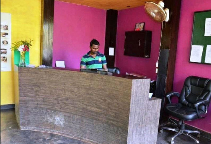 Hotel Rococco Ashvem 4