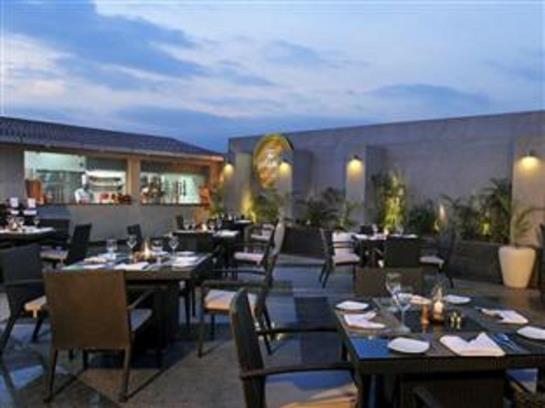 Hotel Country Inn & Suites By Carlson Gurgaon Sector 12 2