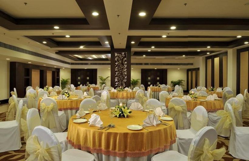 Hotel Country Inn & Suites By Carlson Gurgaon Sector 12 9