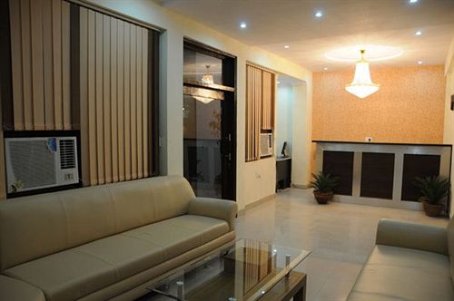 Hotel Anand Villa 18