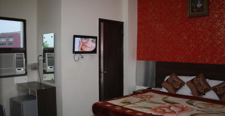 Hotel Anand Villa 4