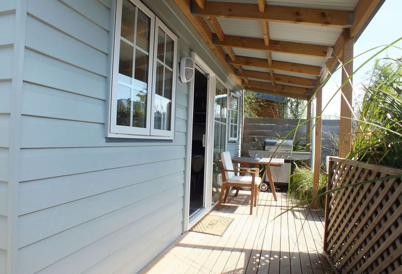 Cranford Cottages And Motel 18