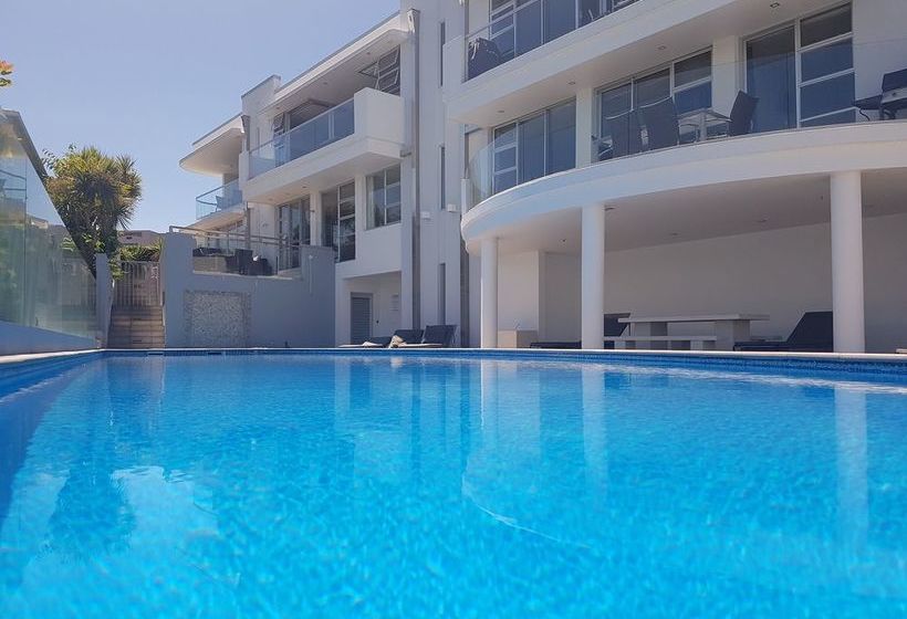 Waimahana Luxury Lakeside Apartments 14