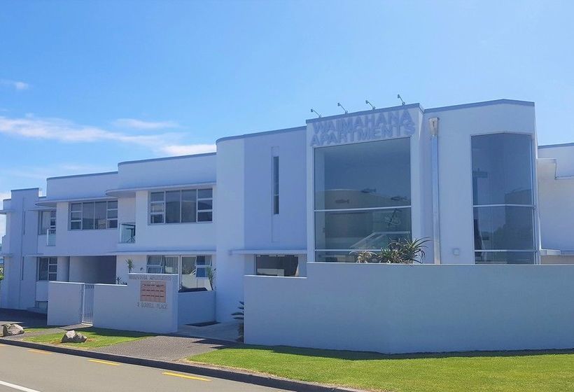 Waimahana Luxury Lakeside Apartments 19