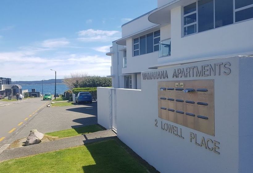 Waimahana Luxury Lakeside Apartments 20