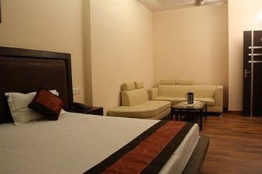 Hotel Apra International 14