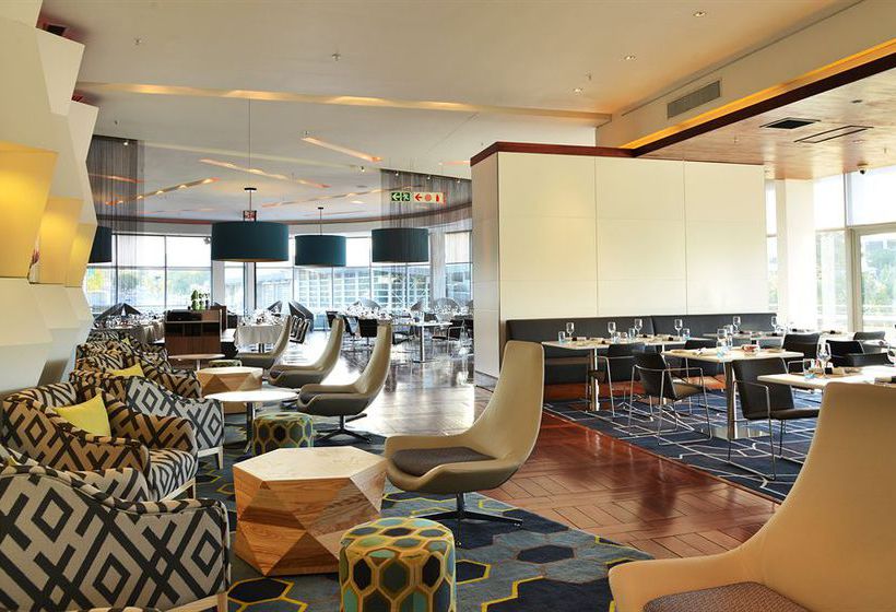 Radisson Blu Gautrain Hotel 10