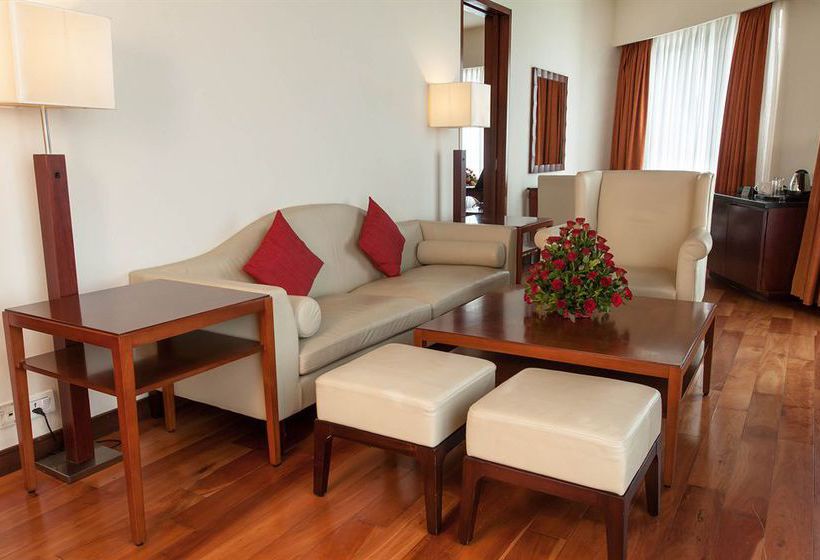 Hotel Courtyard By Marriott Ahemdabad 15