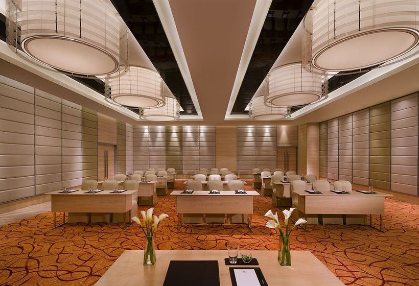 Hotel Courtyard By Marriott Ahemdabad 2