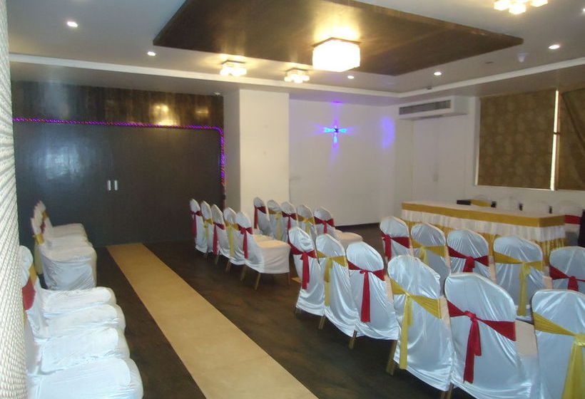 Maan Residency Hotel 10