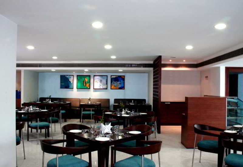 The Metropole Hotel 15