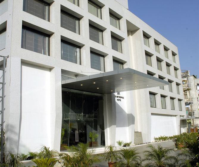 The Metropole Hotel 19