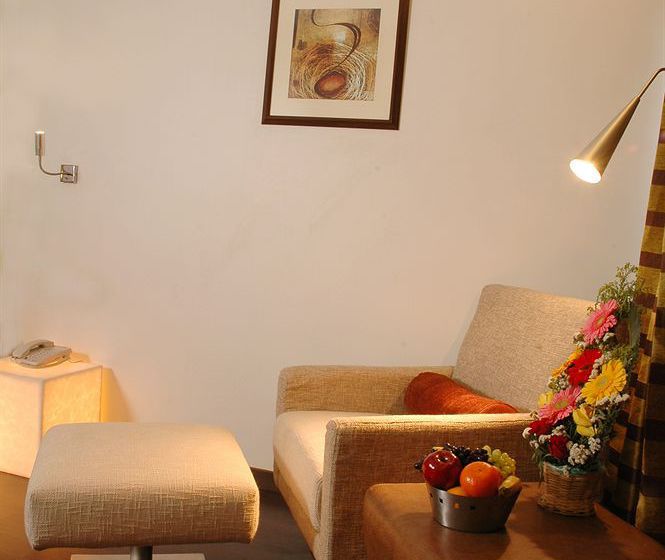 The Metropole Hotel 20