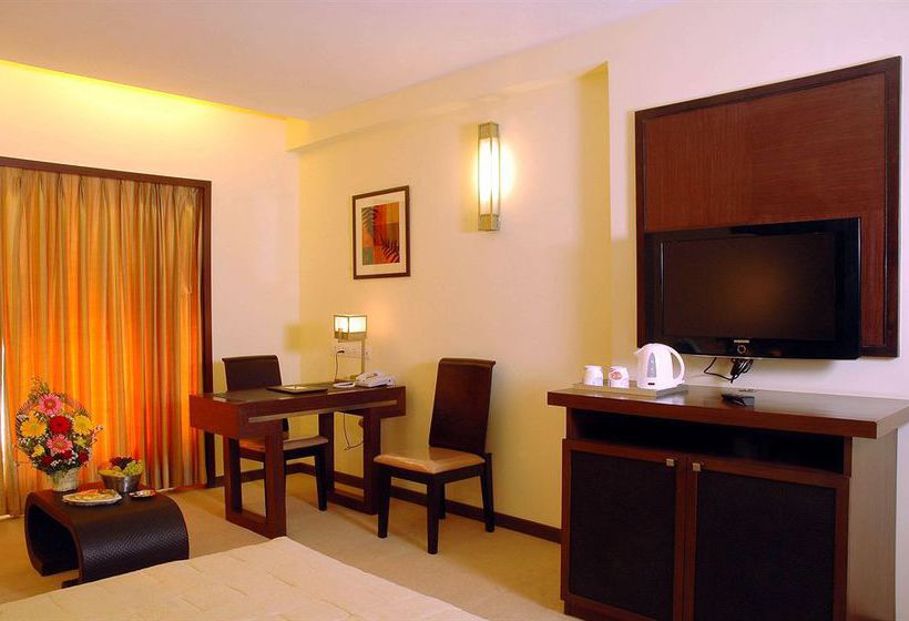 The Metropole Hotel 6