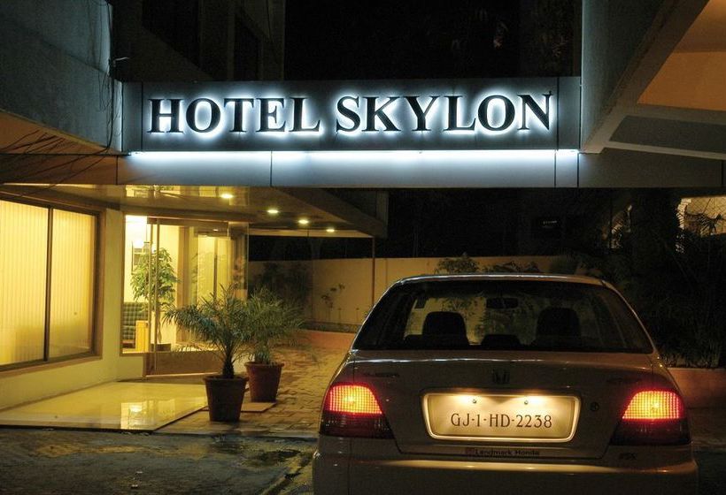 Hotel Skylon 5