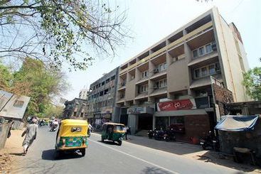 Hotel Neelkanth Panshikura Ahmedabad Gujarat
