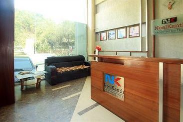 Hotel Neelkanth Panshikura 4