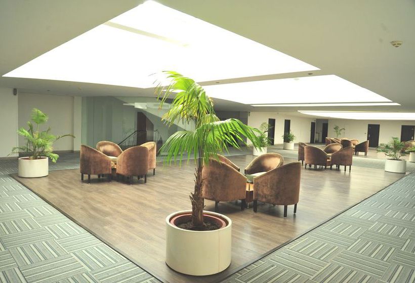 Hotel The Grand Bhagwati 3