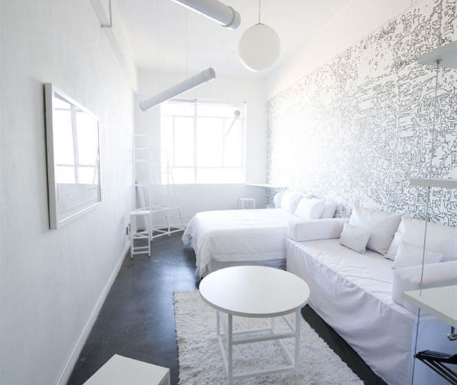 Urban Hip 12 Decades Art Hotel 12