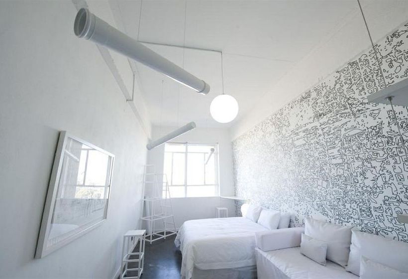 Urban Hip 12 Decades Art Hotel 4