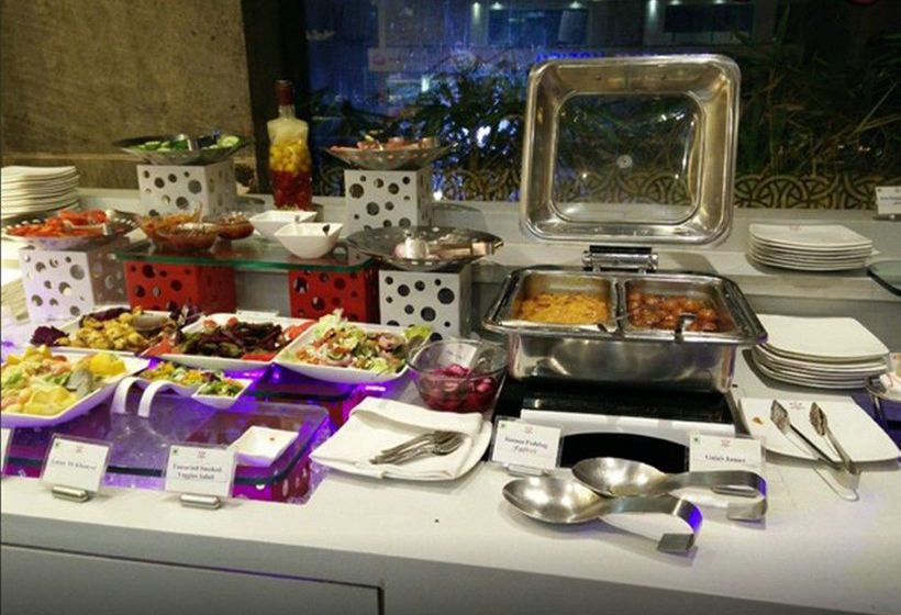 Hotel Royal Orchid Central Vadodara 12