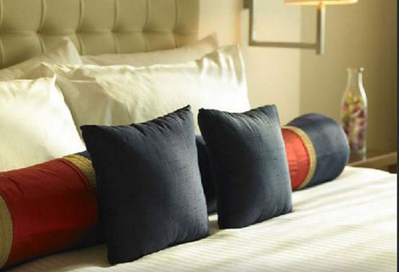 Hotel Royal Orchid Central Vadodara 18