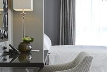 Queen Victoria Hotel 4