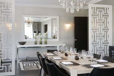 Queen Victoria Hotel 6