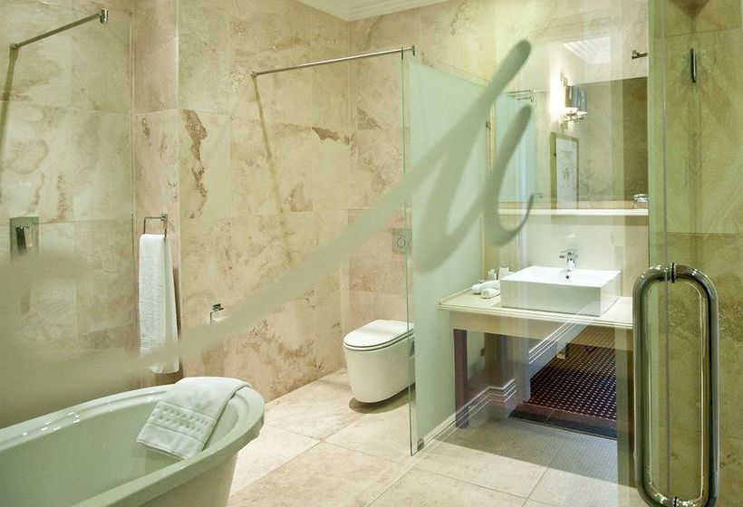 Hotel The Marion On Nicol 1