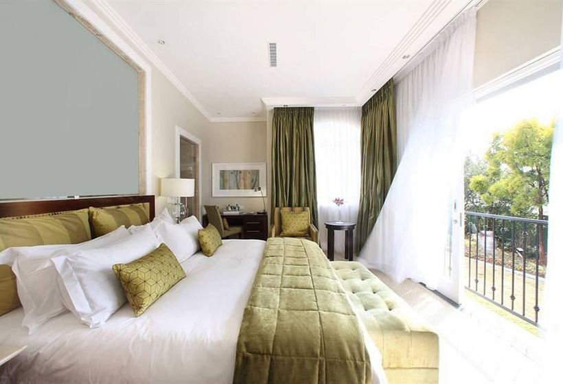 Hotel The Marion On Nicol 6