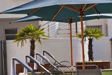 Hotel Genesis Suites & Conferencing 12