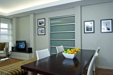 Hotel Genesis Suites & Conferencing 6