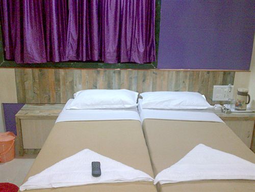 Hotel Galaxy Avenue Chembur 4